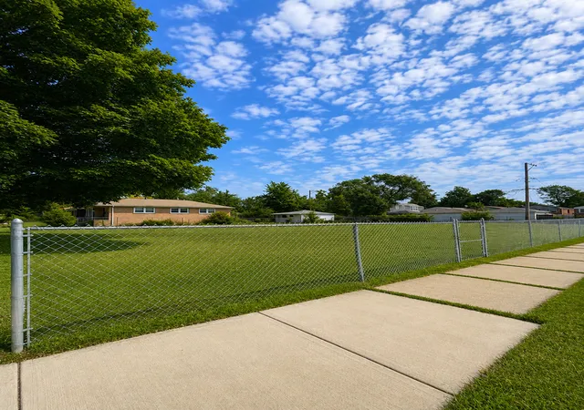 Photo 2 of Land for sale at 11321 S Racine Ave, Chicago, IL 60643 | MLS# 12715138 | Listing updated on 2026-07-31