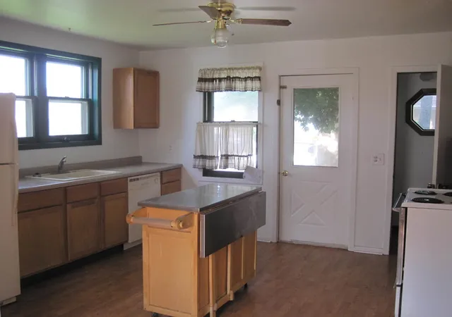 2nd image of 124 Cary St, Cary, IL 60013 | MLS# 12715144