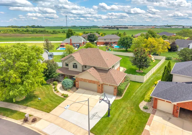 31st image of 934 Marble Blvd, Manteno, IL 60950 | MLS# 12715166