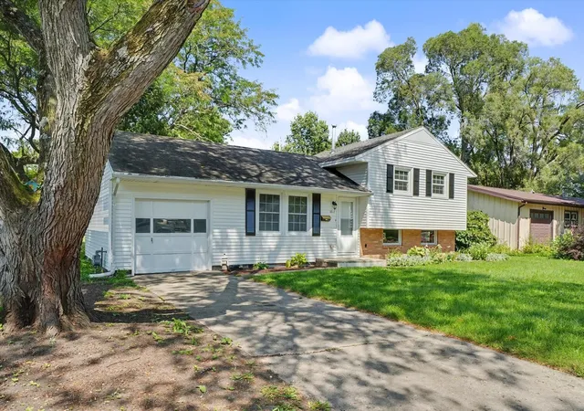 Photo 2 of Single family home for sale at 1817 Larch Pl, Urbana, IL 61801 | MLS# 12715175 | Listing updated on 2026-07-30
