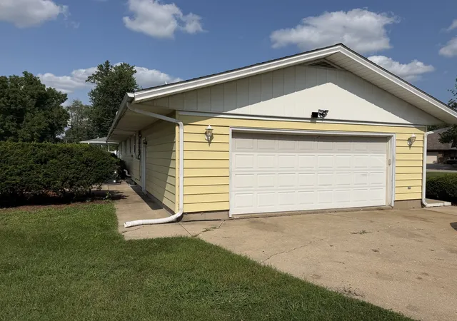 29th image of 710 Carolyn St, Mendota, IL 61342 | MLS# 12715188