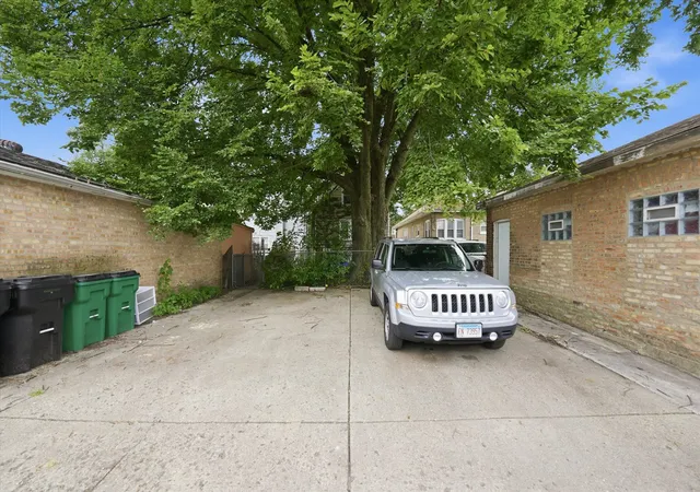 20th image of 1329 Maple Ave, Berwyn, IL 60402 | MLS# 12715249