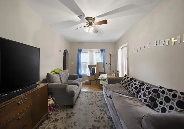 4th image of 1329 Maple Ave, Berwyn, IL 60402 | MLS# 12715249