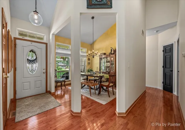 Photo 1 of Single family home for sale at 915 Nippersink Rd, Spring Grove, IL 60081 | MLS# 12715253 | Listing updated on 2026-09-19