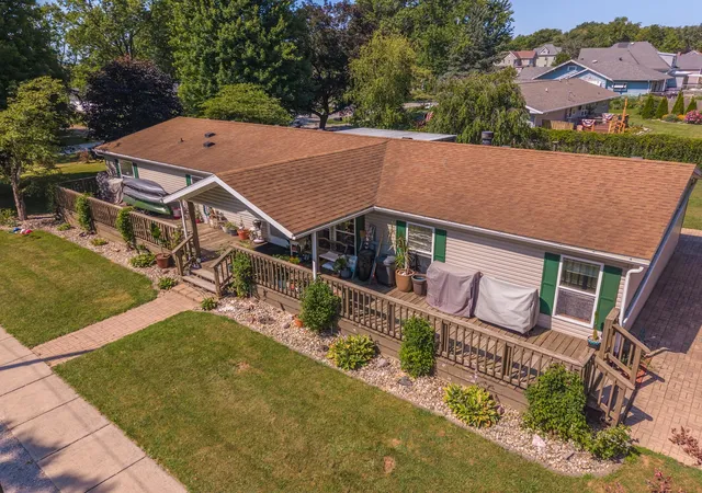 Photo 2 of Single family home for sale at 214 S 6th Street, Chatsworth, IL 60921 | MLS# 12715261 | Listing updated on 2026-09-01