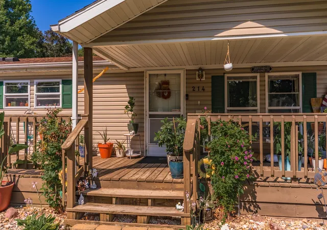 Photo 3 of Single family home for sale at 214 S 6th Street, Chatsworth, IL 60921 | MLS# 12715261 | Listing updated on 2026-09-01
