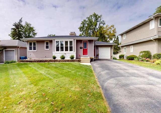 Photo 2 of Single family home for sale at 3936 Highland Ave, Downers Grove, IL 60515 | MLS# 12715266 | Listing updated on 2026-10-07