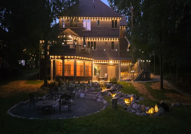 Photo 3 of Single family home for sale at 88 Crooked Crk Dr, Yorkville, IL 60560 | MLS# 12715299 | Listing updated on 2026-09-02