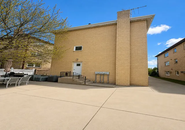 18th image of 7942 W Addison St #3, Chicago, IL 60634 | MLS# 12715354