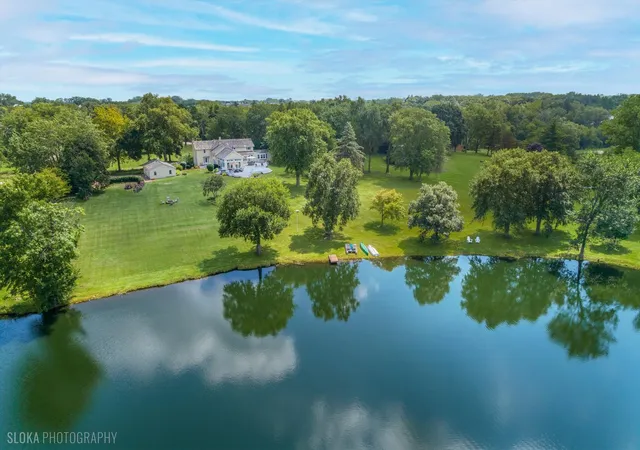 Photo 1 of Single family home for sale at 62 Dundee Ln, Barrington Hills, IL 60010 | MLS# 12715367 | Listing updated on 2026-08-13