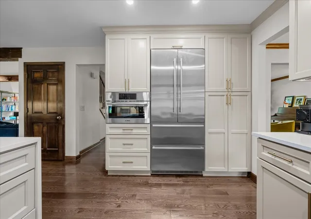 Photo 3 of Single family home for sale at 40w170 Deer Run Dr, St. Charles, IL 60175 | MLS# 12715421 | Listing updated on 2026-08-10