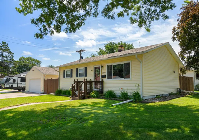 Photo 3 of Sale Pending at 1004 37th Avenue, East Moline, IL 61244 | MLS# 12715460 | Listing updated on 2026-08-02