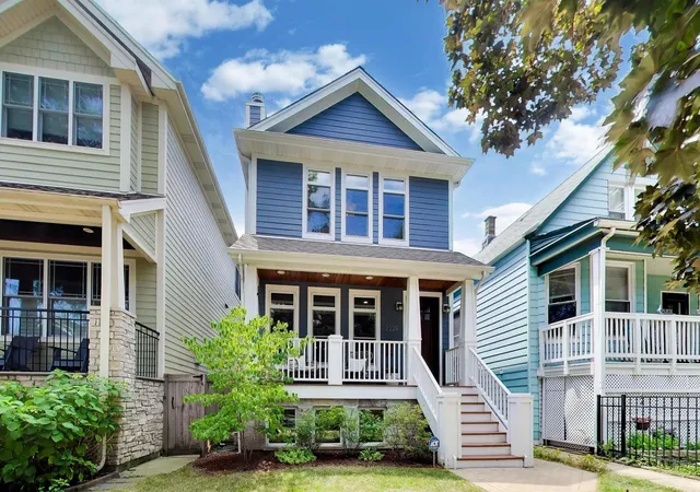 Photo 1 of Single family home for sale at 2229 W Farragut Ave, Chicago, IL 60625 | MLS# 12715502 | Listing updated on 2026-08-05