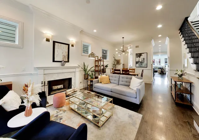 Photo 3 of Single family home for sale at 2229 W Farragut Ave, Chicago, IL 60625 | MLS# 12715502 | Listing updated on 2026-08-05