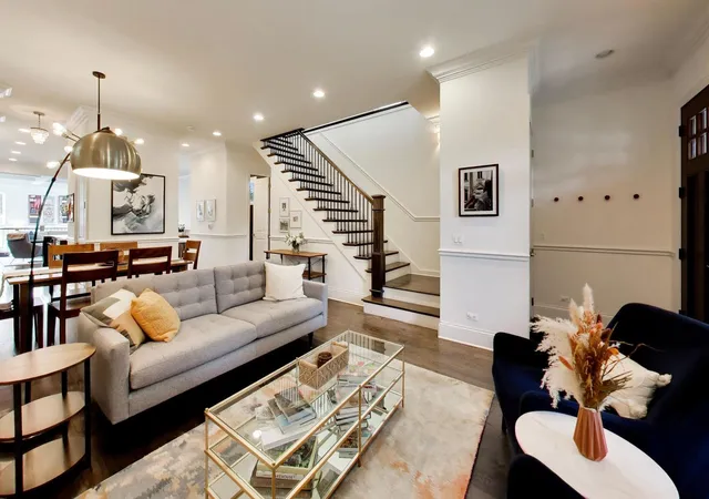Photo 4 of Single family home for sale at 2229 W Farragut Ave, Chicago, IL 60625 | MLS# 12715502 | Listing updated on 2026-08-05