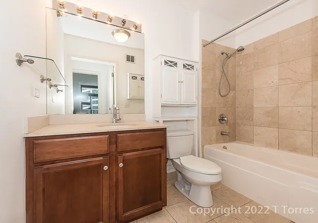 Photo 3 of Condo for sale at 1160 S Michigan Ave #1406, Chicago, IL 60605 | MLS# 12715503 | Listing updated on 2026-08-31