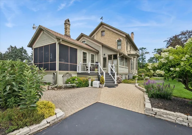 Photo 1 of Single family home for sale at 346 Sheridan Rd, Winthrop Harbor, IL 60096 | MLS# 12715534 | Listing updated on 2026-09-08