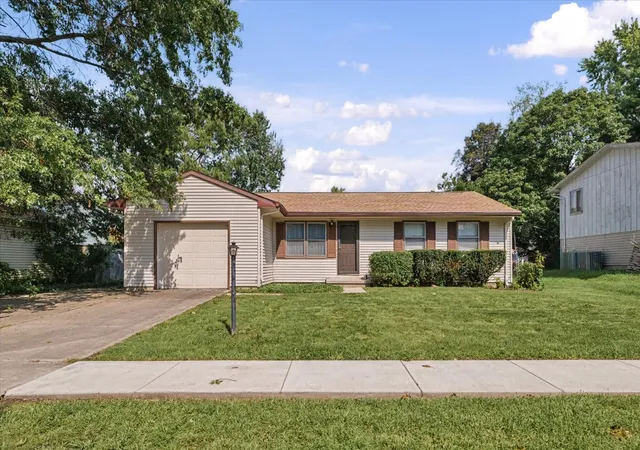 Photo 2 of Single family home for sale at 2306 Belmore Dr, Champaign, IL 61821 | MLS# 12715550 | Listing updated on 2026-10-05