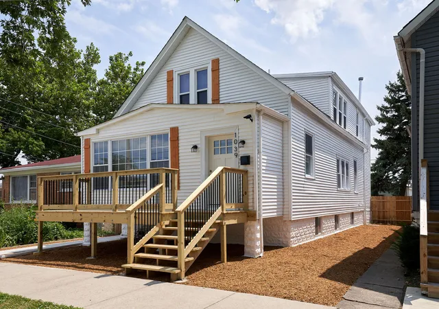 1st image of 1039 W 97 St, Chicago, IL 60643 | MLS# 12715551