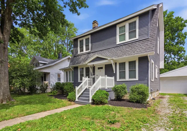 Photo 3 of Single family home for sale at 714 Arlington Ct, Champaign, IL 61820 | MLS# 12715570 | Listing updated on 2026-09-11