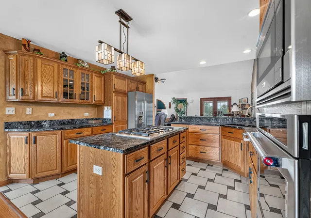 Photo 4 of Single family home for sale at 15164 Olympic Ln, Lockport, IL 60441 | MLS# 12715575 | Listing updated on 2026-09-24