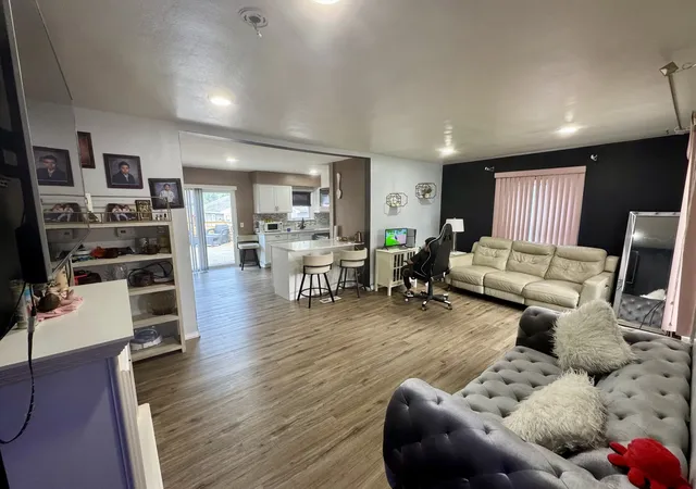 Photo 2 of Single family home for sale at 18269 Burnham Ave, Lansing, IL 60438 | MLS# 12715586 | Listing updated on 2026-09-23