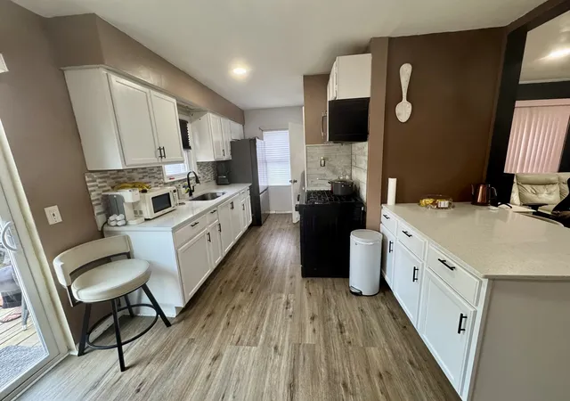Photo 4 of Single family home for sale at 18269 Burnham Ave, Lansing, IL 60438 | MLS# 12715586 | Listing updated on 2026-09-23