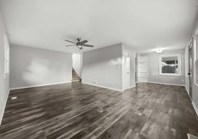 Photo 2 of Sale Pending at 2919 Ezekiel Ave, Zion, IL 60099 | MLS# 12715636 | Listing updated on 2026-08-12