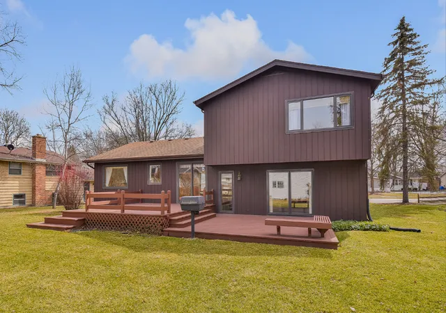 Photo 2 of Single family home for sale at 117 Tupelo Ave, Naperville, IL 60540 | MLS# 12715661 | Listing updated on 2026-09-29