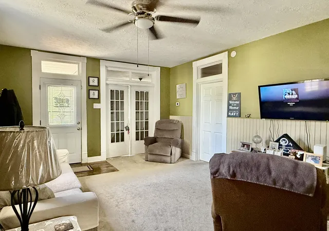 Photo 3 of Single family home for sale at 208 E 8th Street, Metropolis, IL 62960 | MLS# 12715670 | Listing updated on 2026-09-17