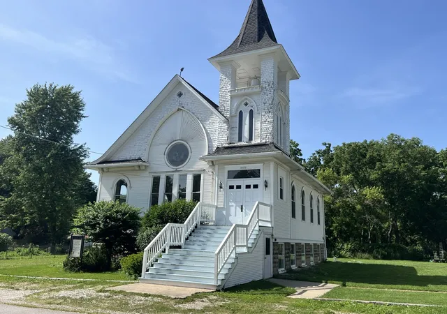 Photo 3 of Single family home for sale at 16648 Easton Ave, Lincolnshire, IL 60069 | MLS# 12715683 | Listing updated on 2026-09-01