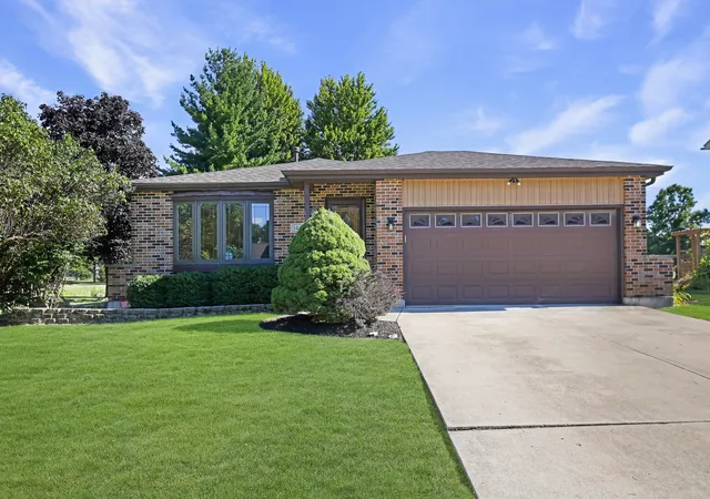 Photo 1 of Single family home for sale at 1447 Comanche Dr, Bolingbrook, IL 60490 | MLS# 12715697 | Listing updated on 2026-09-23