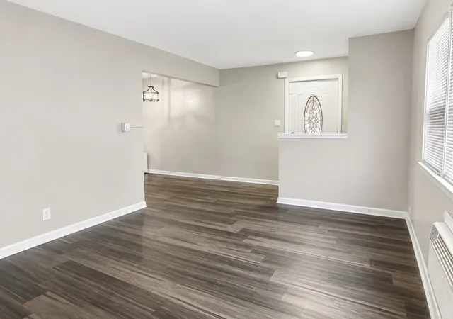 Listing Photo 4 - Condo for sale in building located at 4313 S Harlem Ave, Stickney, IL 60402 - Unit #4