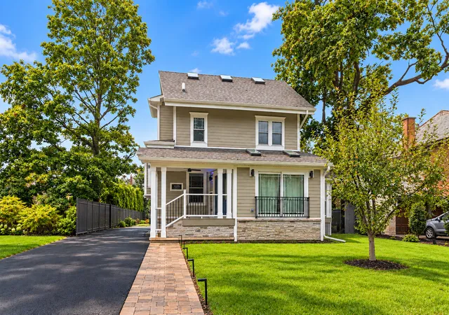 Photo 1 of Single family home for sale at 9215 S Damen Ave, Chicago, IL 60643 | MLS# 12715737 | Listing updated on 2026-10-07