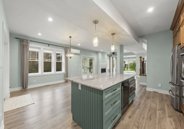 Photo 4 of Single family home for sale at 9215 S Damen Ave, Chicago, IL 60643 | MLS# 12715737 | Listing updated on 2026-10-07