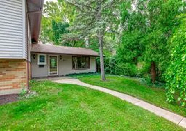 31st image of 501 Lafayette Ln, Hoffman Estates, IL 60169 | MLS# 12715771