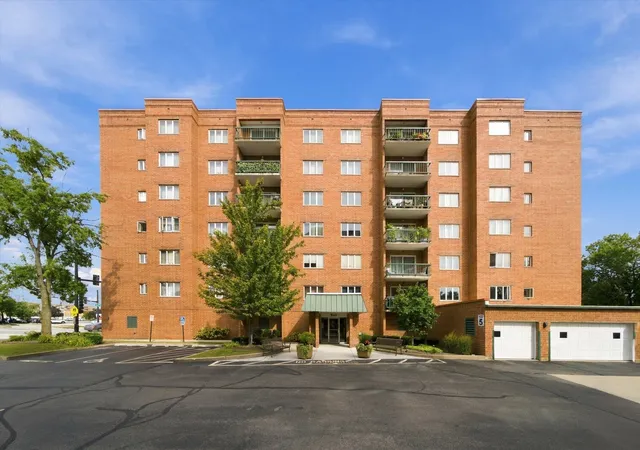 Photo 1 of Condo for sale at 545 S River Rd #505, Des Plaines, IL 60016 | MLS# 12715772 | Listing updated on 2026-09-22
