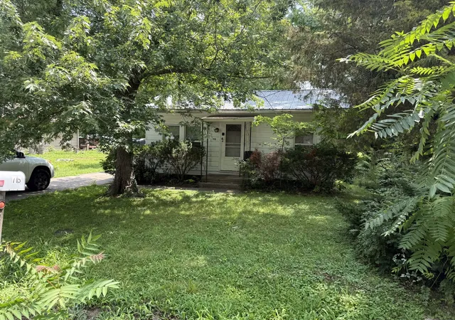1st image of 715 N James St, Carbondale, IL 62901 | MLS# 12715821