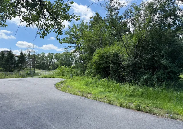 Photo 1 of Land for sale at 8625 Meadowbrook Dr, Burr Ridge, IL 60527 | MLS# 12715831 | Listing updated on 2026-09-01