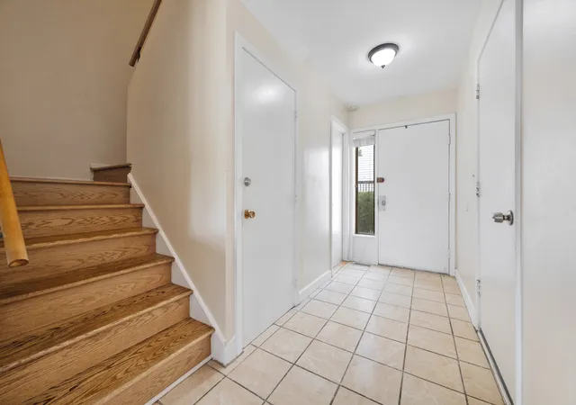Photo 2 of Townhouse for sale at 369 Cedar Tree Ct, Hoffman Estates, IL 60169 | MLS# 12715891 | Listing updated on 2026-09-21