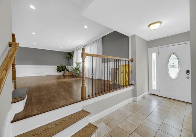 2nd image of 17742 Larkspur Ln, Homewood, IL 60430 | MLS# 12715954