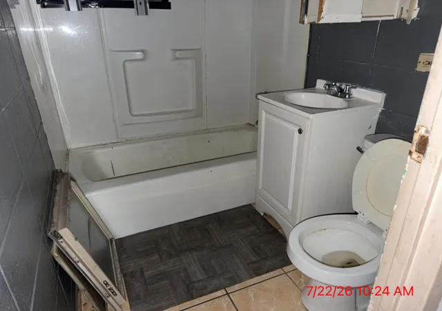 2nd image of 9126 S Buffalo Ave, Chicago, IL 60617