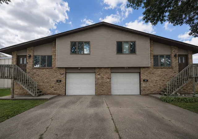 1st image of 506 17th St, Silvis, IL 61282 | MLS# 12716005