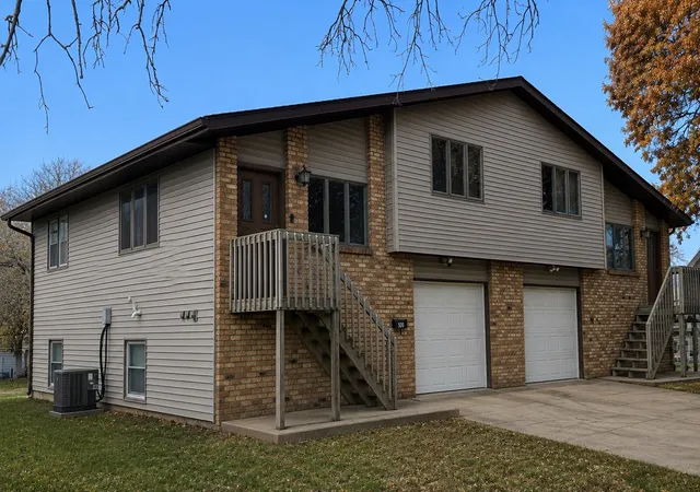 3rd image of 506 17Th St, Silvis, IL 61282 | MLS# 12716005