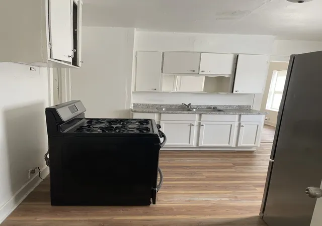 Photo 4 of Single family home for sale at 271 E 148th Street, Harvey, IL 60426 | MLS# 12716029 | Listing updated on 2026-08-04