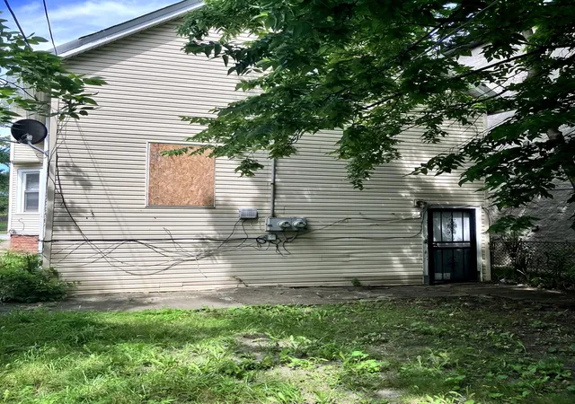 Photo 3 of Single family home for sale at 11035 S Edbrooke Ave, Chicago, IL 60628 | MLS# 12716042 | Listing updated on 2026-08-05