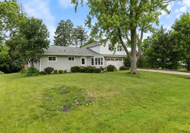 2nd image of 5524 S Bruner St, Hinsdale, IL 60521 | MLS# 12716052