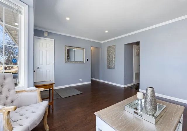 5th image of 5524 S Bruner St, Hinsdale, IL 60521 | MLS# 12716052