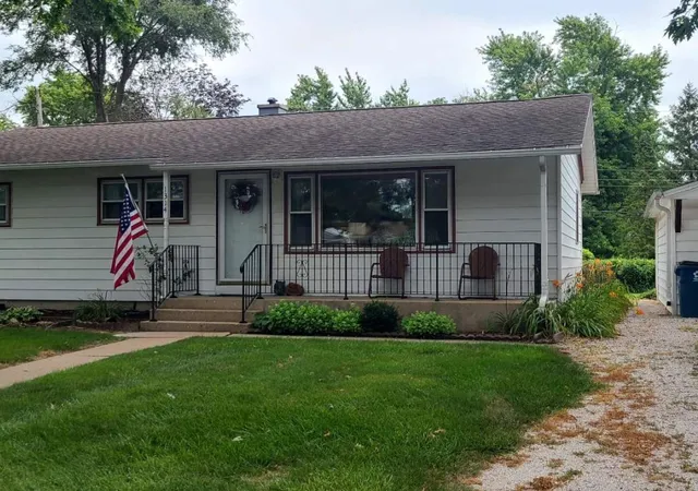 Photo 1 of Sale Pending at 1314 Shawnee Ln, Ottawa, IL 61350 | MLS# 12716065 | Listing updated on 2026-09-04