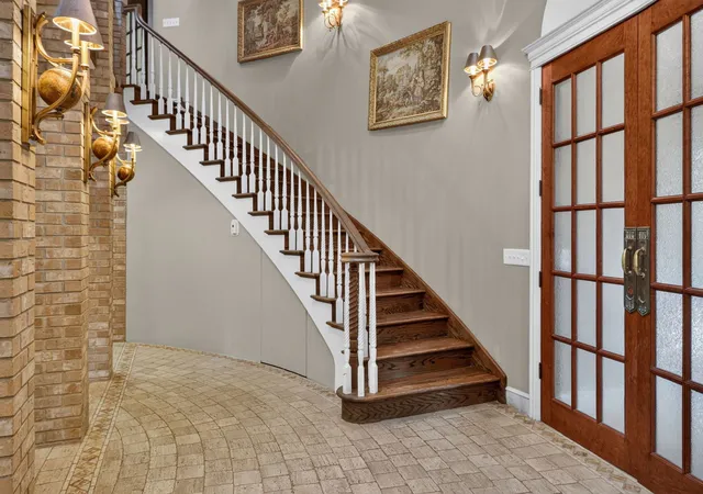 Photo 3 of Single family home for sale at 6116 S Brainard Ave, La Grange Highlands, IL 60525 | MLS# 12716076 | Listing updated on 2026-10-20